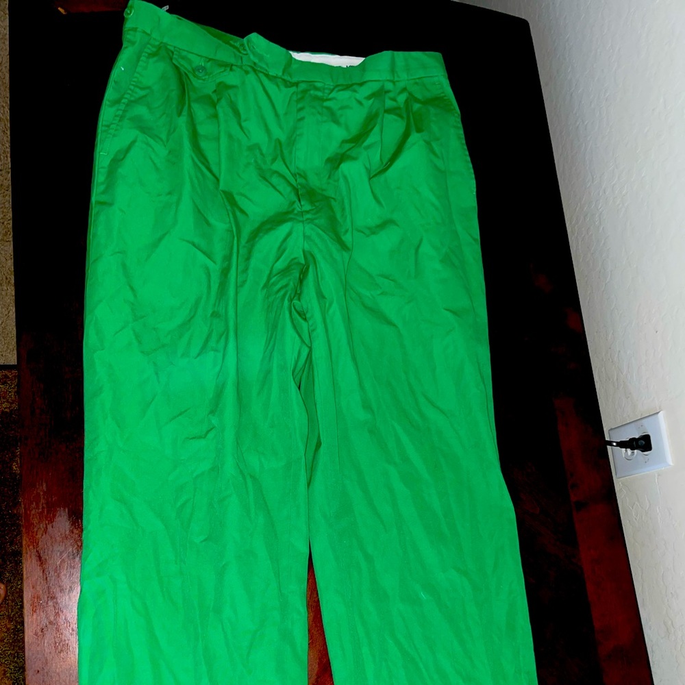 green pants